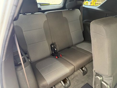 Used 2023 Chevrolet Traverse LT w/ LPO, Floor Liner Package AWD/4WD image 16