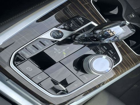 Used 2023 BMW X5 xDrive45e w/ Executive Package image 32