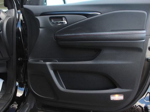 Used 2019 Honda Ridgeline Black Edition image 10