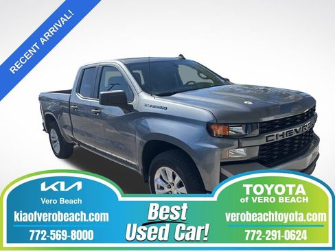 Used 2021 Chevrolet Silverado 1500 Custom image 1