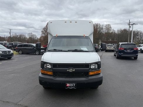 Used 2015 Chevrolet Express 3500 Extended w/ Smoker's Package image 2
