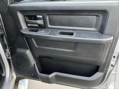 Used 2022 RAM 2500 Tradesman w/ Chrome Appearance Group image 21