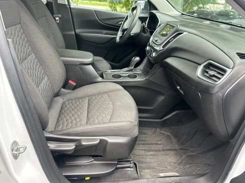 Used 2019 Chevrolet Equinox LT w/ LPO, Blackout Package FWD image 15