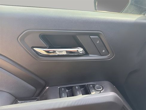 New 2025 GMC Canyon Elevation w/ Convenience Package image 13