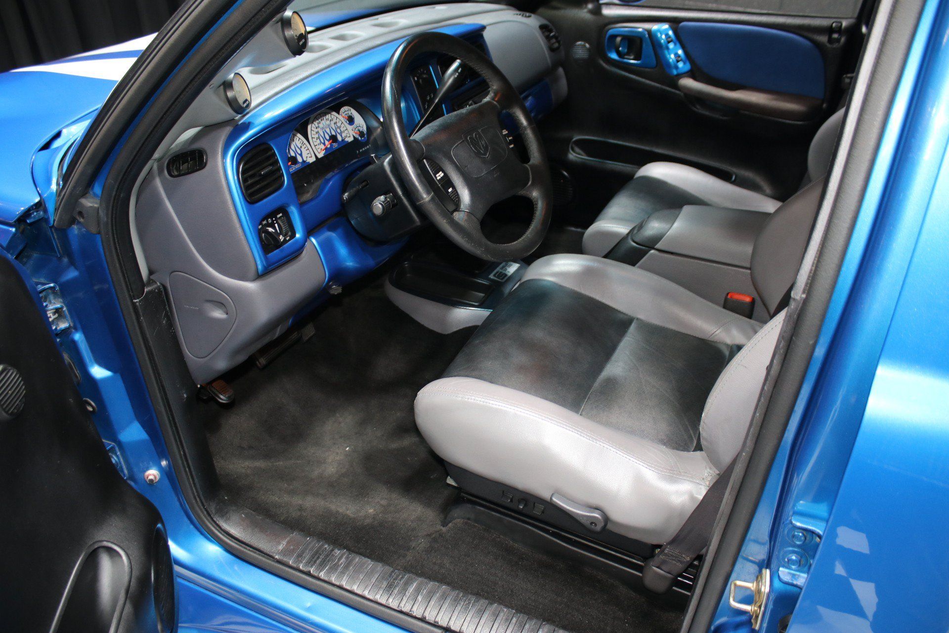 Used 1999 Dodge Durango 2WD image 49