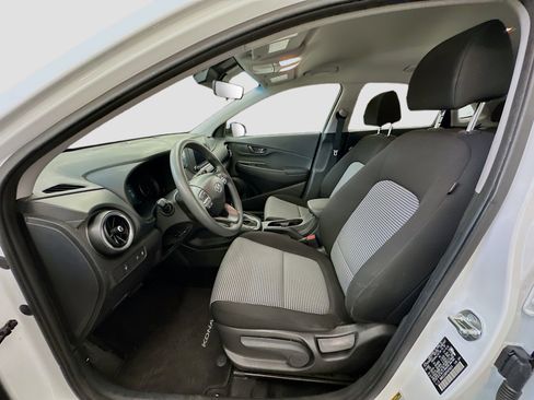 Used 2023 Hyundai Kona SE w/ Cargo Package image 13