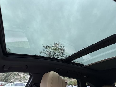 Used 2021 Porsche Macan image 53