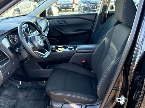 Used 2024 Nissan Rogue S AWD/4WD image 11