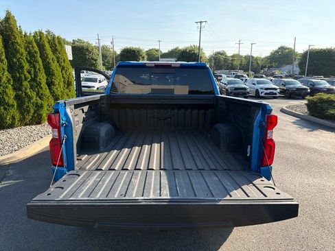 Used 2024 Chevrolet Silverado 1500 LT Trail Boss w/ LT Trail Boss Premium Package AWD/4WD image 22