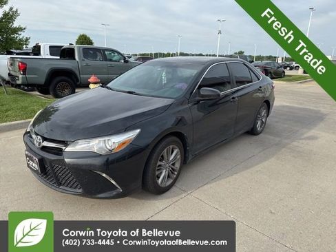 Used 2016 Toyota Camry SE FWD image 8