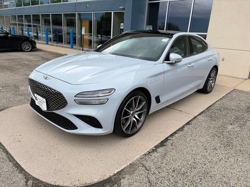 Used 2022 Genesis G70 2.0T w/ Prestige Package AWD/4WD image 4