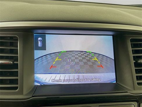 Used 2020 Nissan Pathfinder S image 14