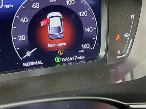 Used 2022 Honda Civic Sport Touring image 12