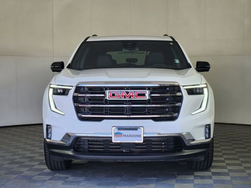Used 2024 GMC Acadia Elevation AWD/4WD image 2
