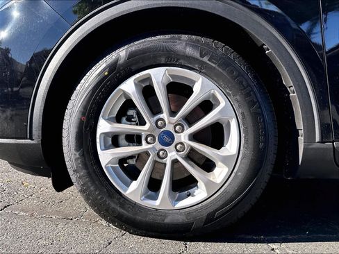 Used 2021 Ford Escape SE w/ Convenience Package FWD image 12