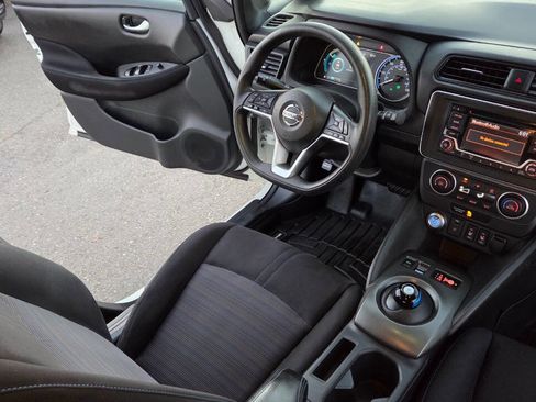 Used 2019 Nissan Leaf S w/ S Charge Package image 41