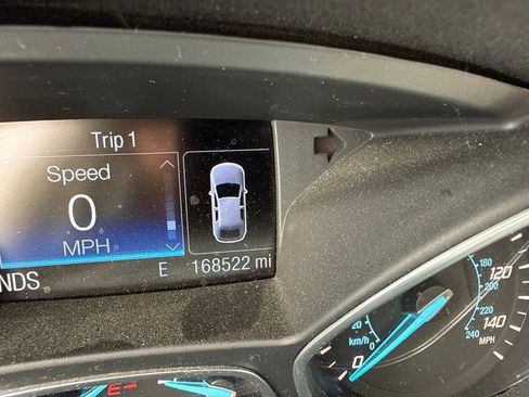 Used 2016 Ford Escape SE FWD image 12
