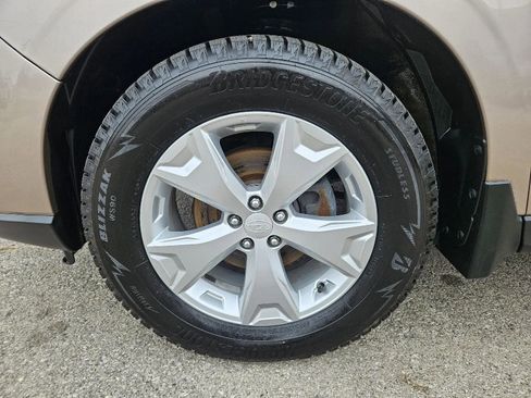 Used 2014 Subaru Forester 2.5i Premium w/ Popular Package #2 image 8