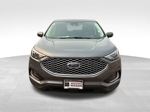 Used 2024 Ford Edge SEL AWD/4WD image 3