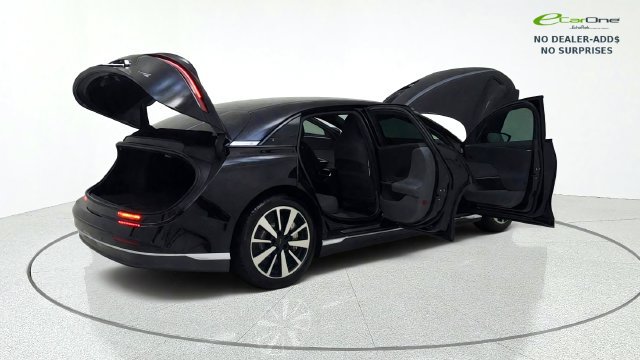 Used 2024 Lucid Air Pure RWD image 19
