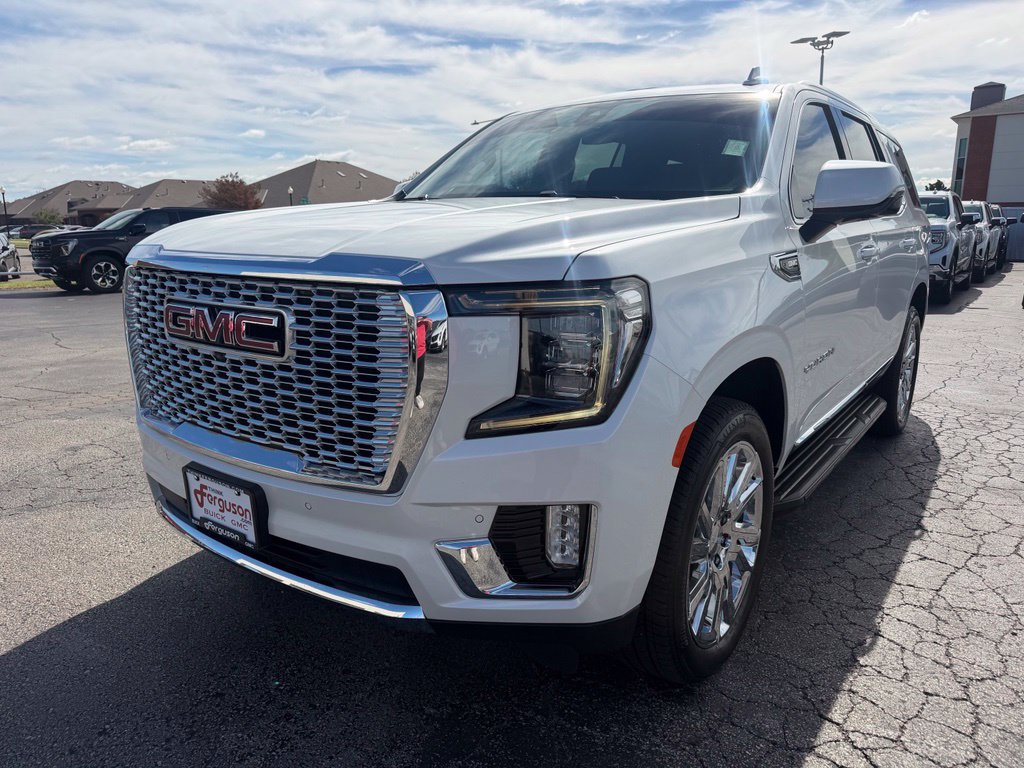 Used 2021 GMC Yukon SLT w/ SLT Luxury Plus Package RWD image 10