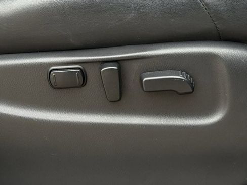 Used 2019 Nissan Armada Platinum w/ Interior Lighting Package RWD image 33