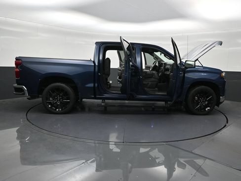 Used 2022 Chevrolet Silverado 1500 LT RWD image 32