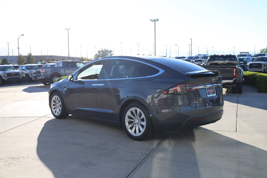 Used 2018 Tesla Model X P100D AWD/4WD image 4