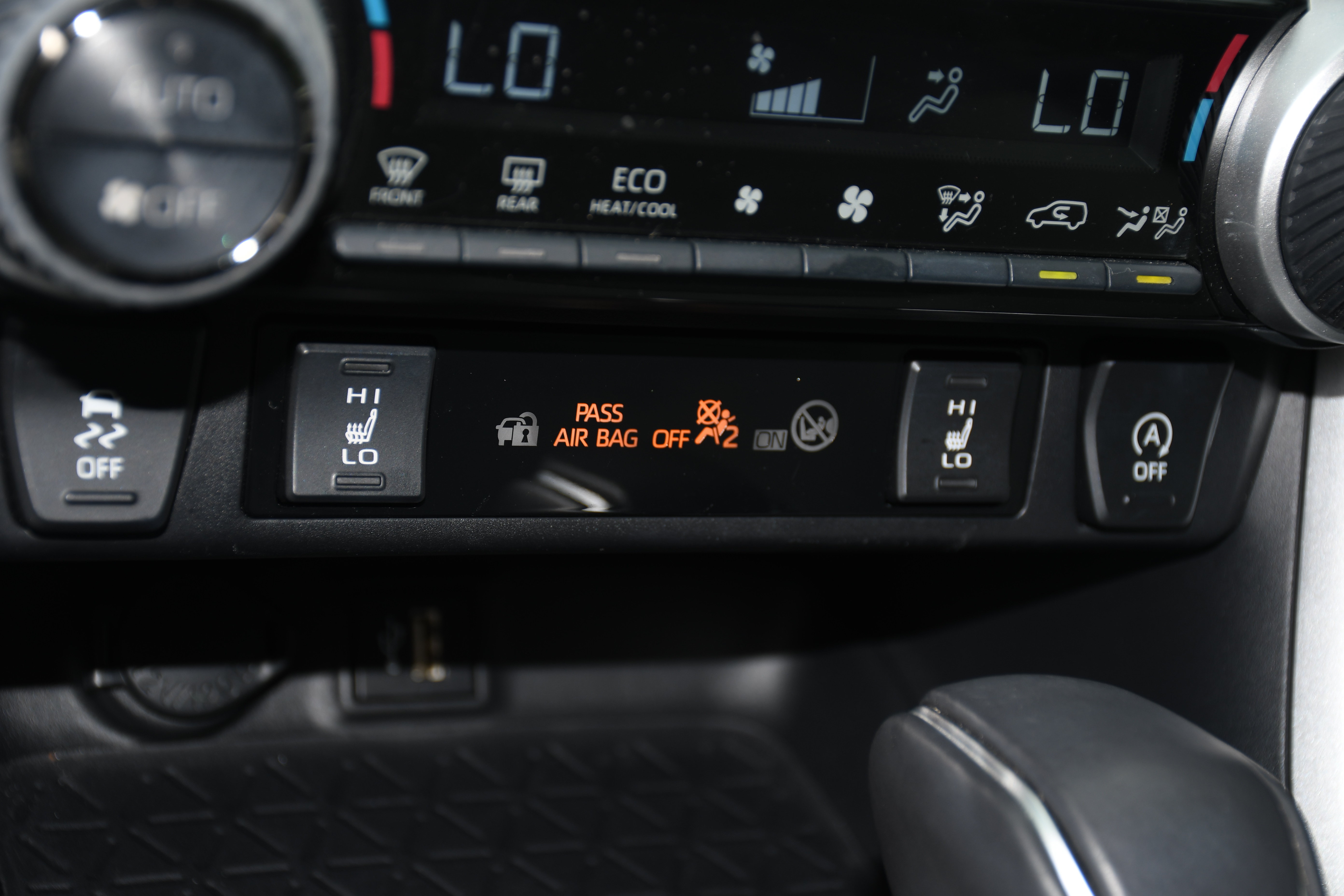 Certified 2024 Toyota RAV4 XLE Premium w/ Weather Package AWD/4WD image 16