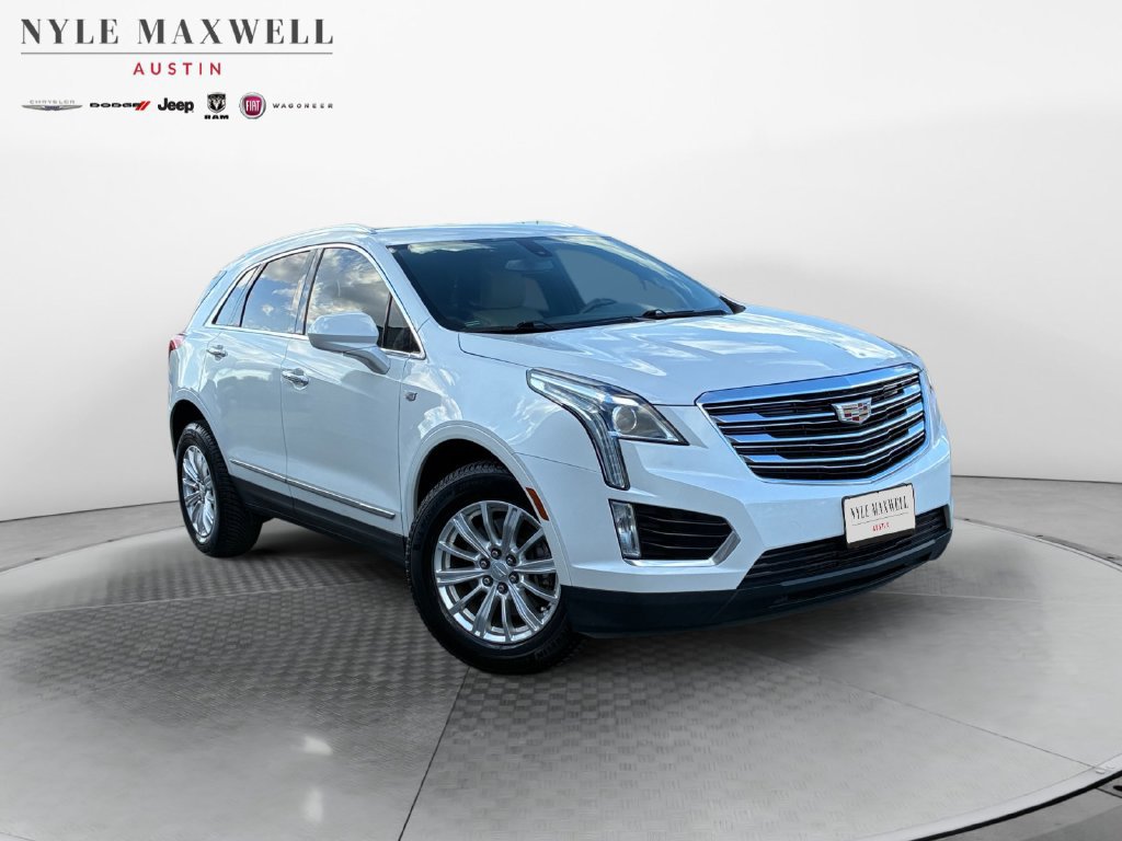 Used 2019 Cadillac XT5 FWD image 2
