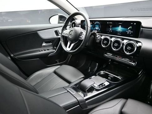 Used 2020 Mercedes-Benz A 220 image 18