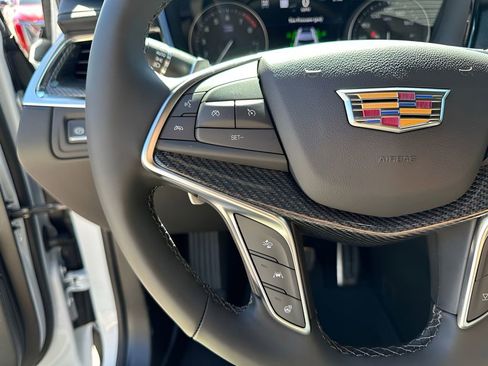 New 2026 Cadillac XT5 Sportv w/ LPO, Onyx Lite Package AWD/4WD image 34