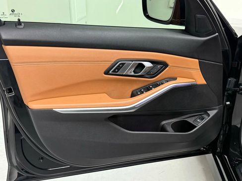 Used 2021 BMW 330i Sedan w/ Convenience Package image 27