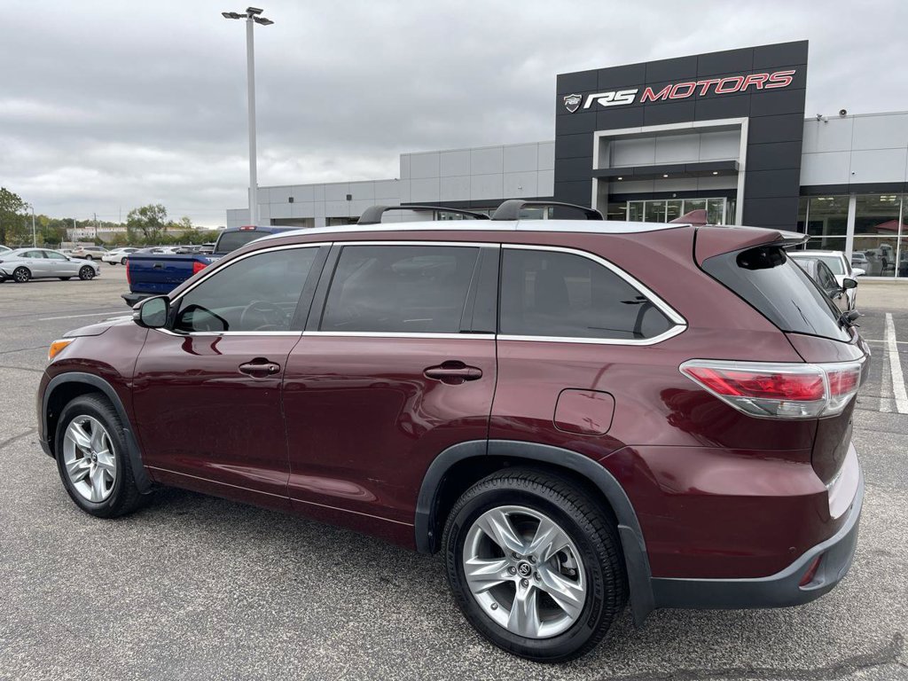 Used 2016 Toyota Highlander Limited FWD image 3