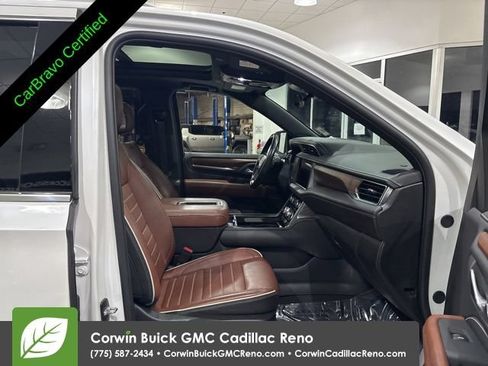 Certified 2024 GMC Yukon Denali Ultimate w/ LPO, Floor Liner Package AWD/4WD image 44
