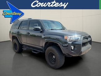 Used 2024 Toyota 4Runner SR5 Premium w/ SR5 Premium Package AWD/4WD video 1