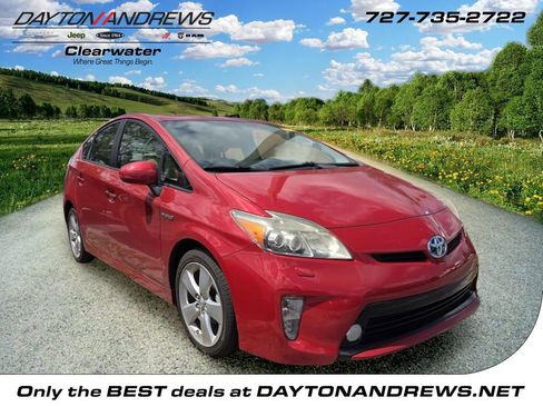 Used 2014 Toyota Prius Five FWD image 1