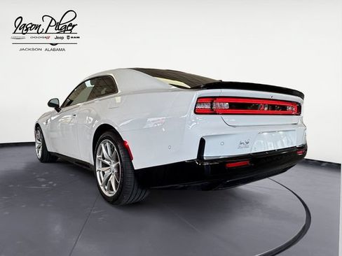 Used 2024 Dodge Charger Daytona Scat Pack w/ Plus Group AWD/4WD image 5