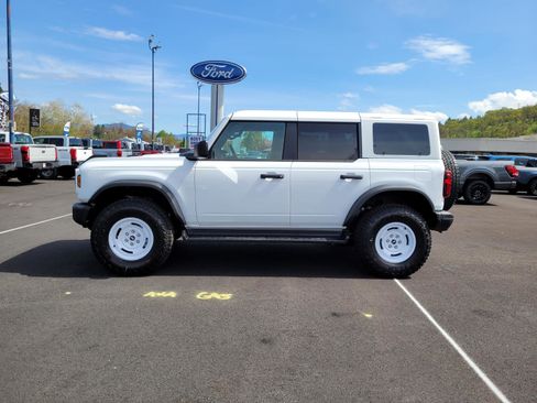 New 2026 Ford Bronco Heritage Edition image 8