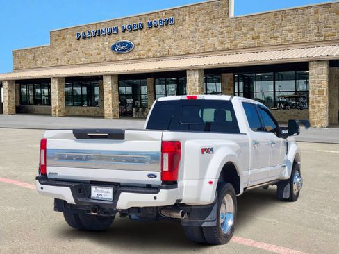 Used 2020 Ford F450 Platinum w/ FX4 Off-Road Package AWD/4WD image 5
