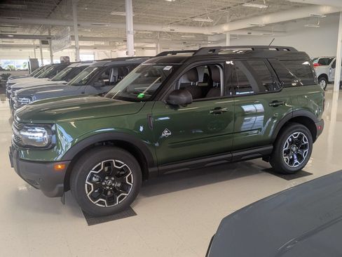 New 2025 Ford Bronco Sport Outer Banks w/ Outer Banks Tech Package+ AWD/4WD image 6