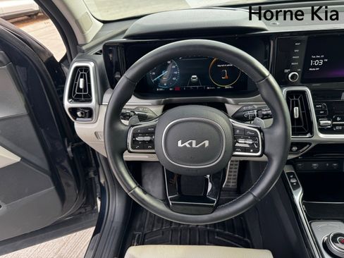 Certified 2023 Kia Sorento SX Prestige image 15