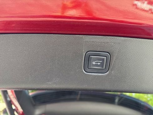 Used 2022 Chevrolet Blazer RS w/ Enhanced Convenience Package AWD/4WD image 6