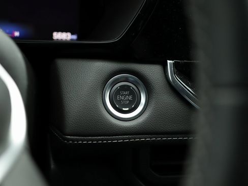 Used 2025 Chevrolet Colorado LT w/ Advanced Trailering Package image 18