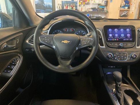 Used 2023 Chevrolet Malibu LT image 8
