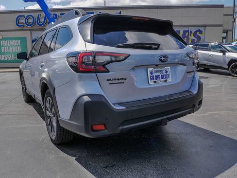 Used 2024 Subaru Outback Onyx Edition AWD/4WD image 7