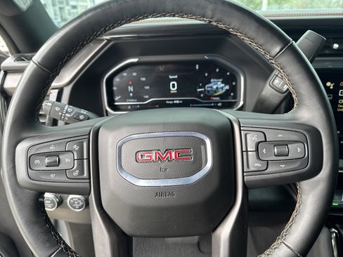 Used 2025 GMC Sierra 3500 AT4 w/ AT4 Premium Plus Package AWD/4WD image 17