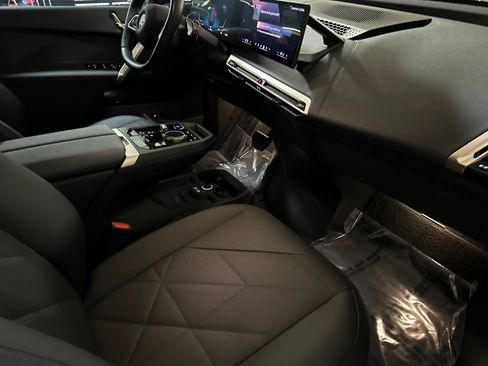 Certified 2024 BMW iX xDrive50 w/ Convenience Package image 32
