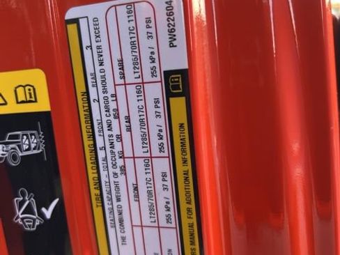 Used 2023 Jeep Wrangler Unlimited Rubicon image 25