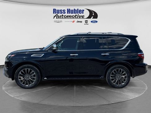 Used 2023 Nissan Armada Platinum w/ Captain's Chairs Package AWD/4WD image 2
